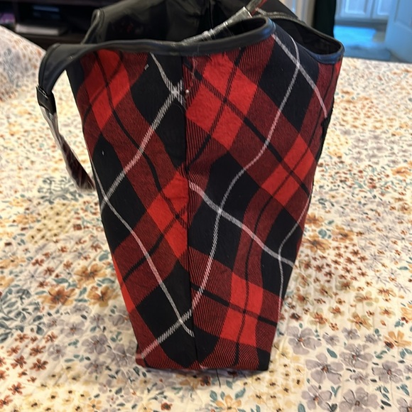 NWT Victoria’s Secret flannel tote. - Picture 9 of 10
